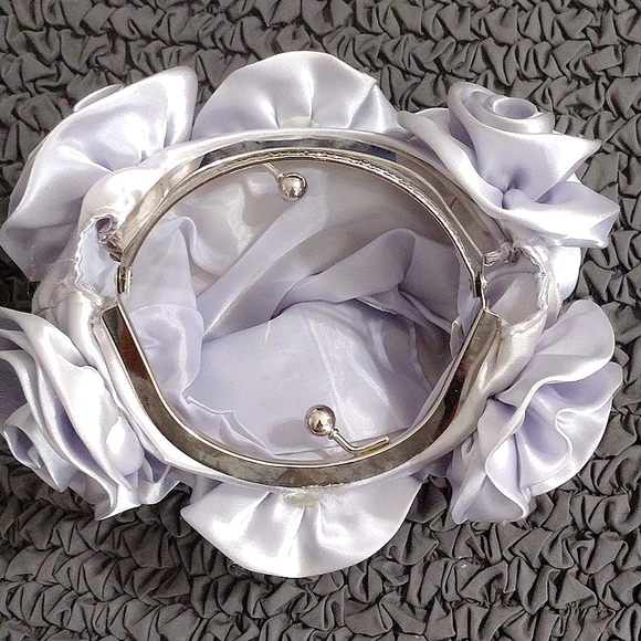 Lavender Evening Bag - Picture 4 of 6